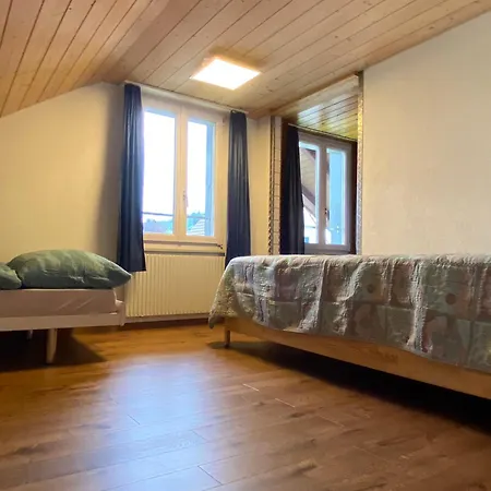 Schlafen Unterm Dach In Ch *