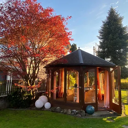 Schlafen Unterm Dach In Ch Bed & Breakfast