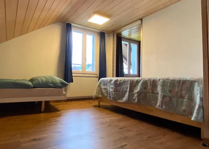 Schlafen Unterm Dach In Ch *